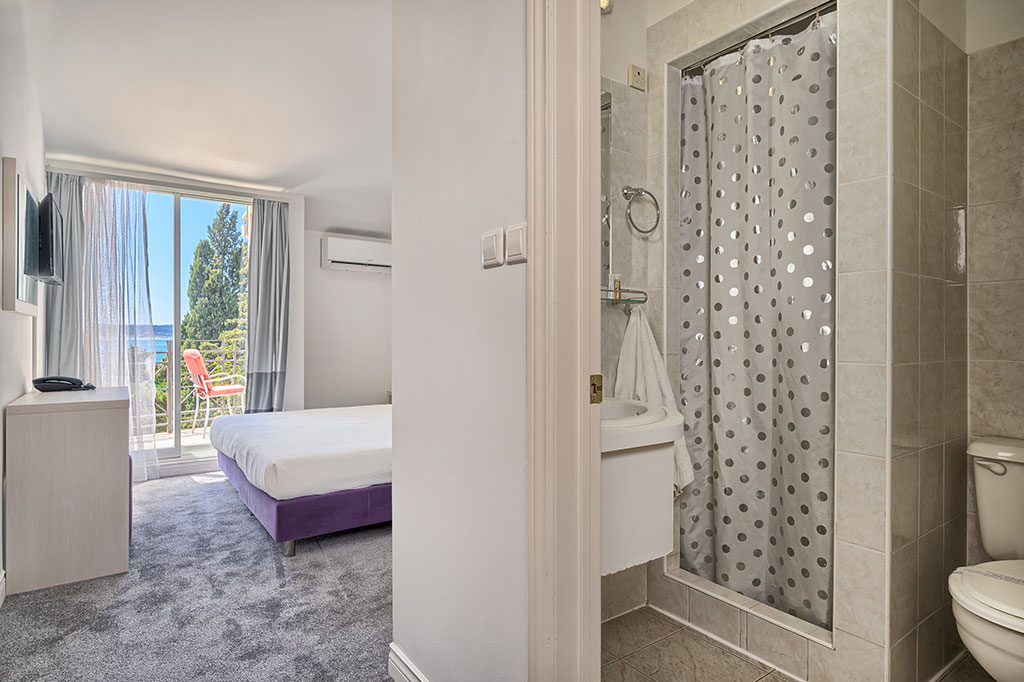 Standard double room with balcony hotel kastel