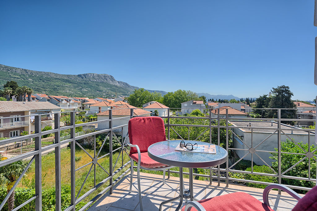 Standard double room with balcony hotel kastel