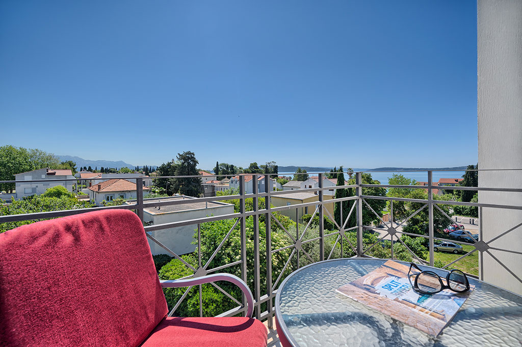Standard double room with balcony hotel kastel